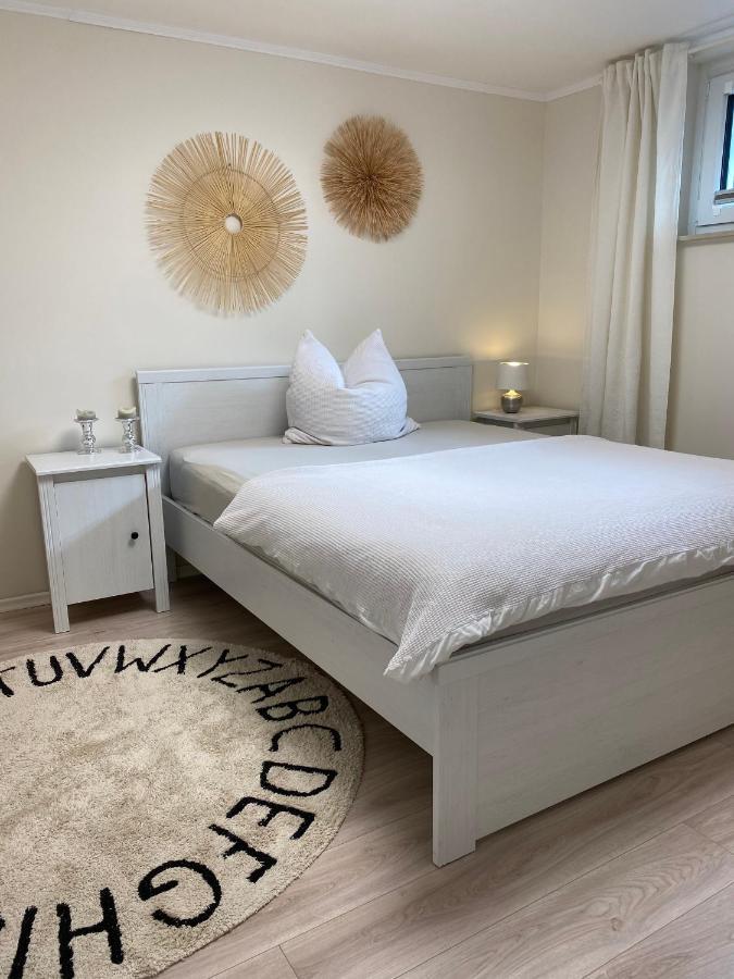 Stylische Wohnung In Ruhiger Lage, Sehr Messenah Laatzen Exterior foto