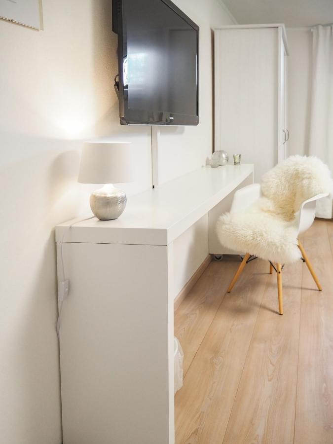 Stylische Wohnung In Ruhiger Lage, Sehr Messenah Laatzen Exterior foto