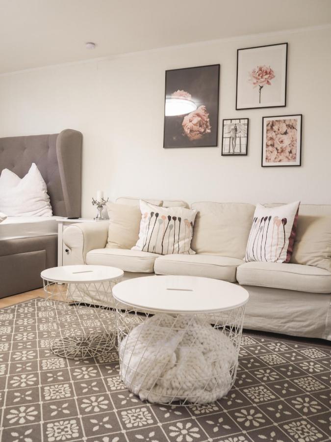 Stylische Wohnung In Ruhiger Lage, Sehr Messenah Laatzen Exterior foto