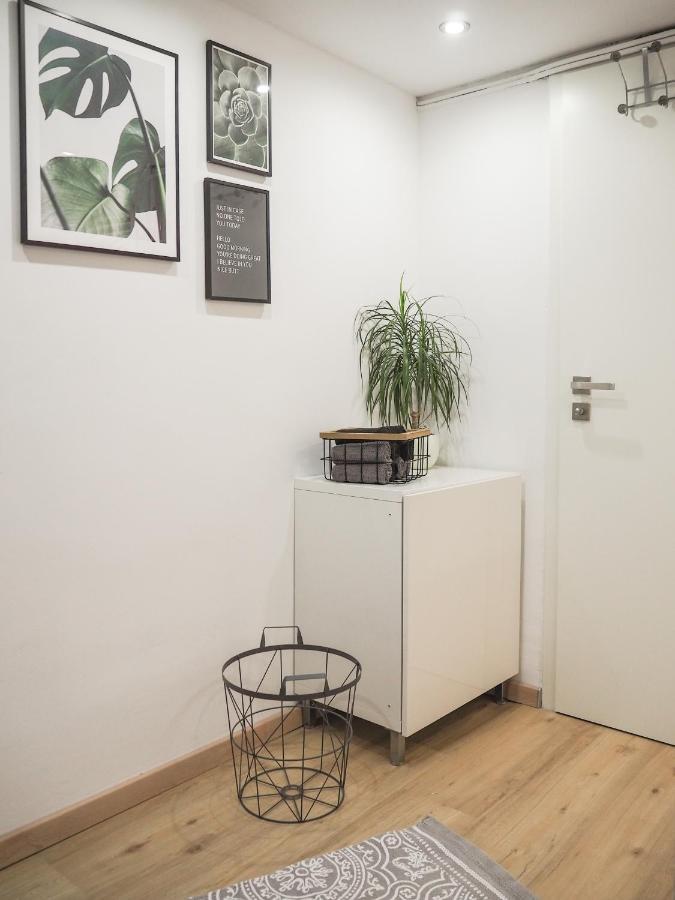 Stylische Wohnung In Ruhiger Lage, Sehr Messenah Laatzen Exterior foto