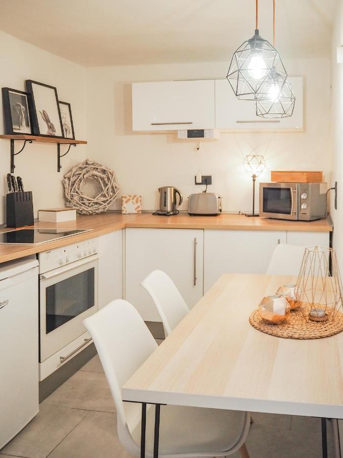 Stylische Wohnung In Ruhiger Lage, Sehr Messenah Laatzen Exterior foto