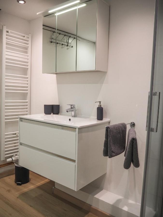 Stylische Wohnung In Ruhiger Lage, Sehr Messenah Laatzen Exterior foto