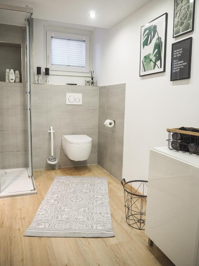 Stylische Wohnung In Ruhiger Lage, Sehr Messenah Laatzen Exterior foto